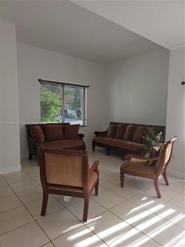 14811 SW 32nd Lane 00, Miami, FL 33185