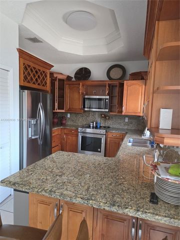 14811 SW 32nd Lane 00, Miami, FL 33185