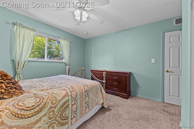 6589 Doyon Drive, Waterford, MI 48327