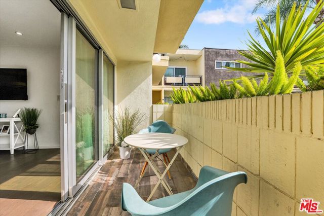 1233 N Laurel Avenue 114, West Hollywood, CA 90046