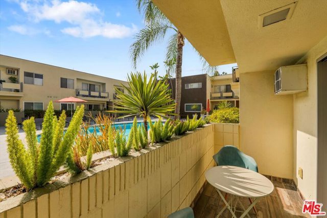 1233 N Laurel Avenue 114, West Hollywood, CA 90046
