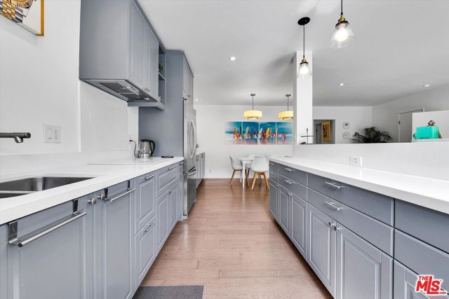 1233 N Laurel Avenue 114, West Hollywood, CA 90046