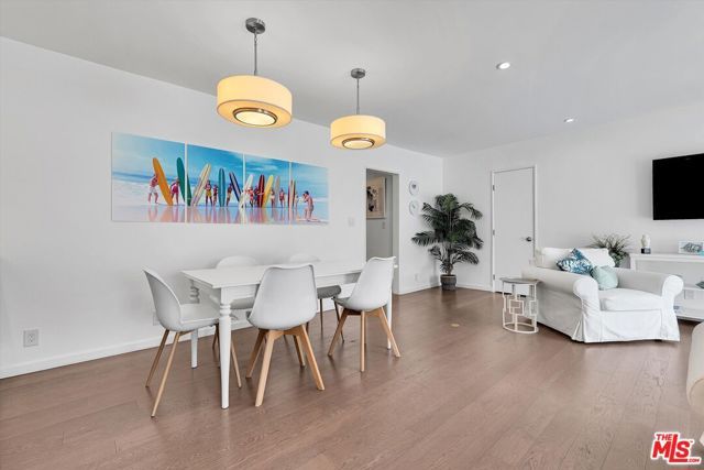 1233 N Laurel Avenue 114, West Hollywood, CA 90046
