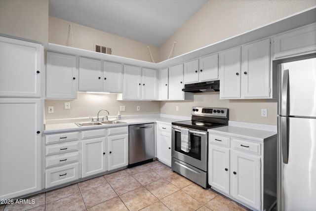 555 N MAY Street 23, Mesa, AZ 85201