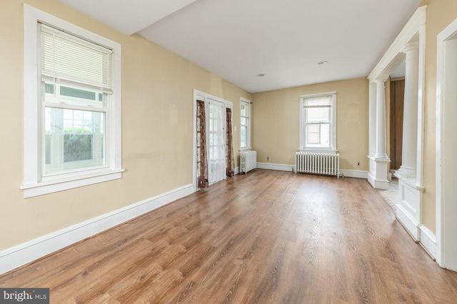 16 MANTUA RD, Mount Royal, NJ 08061