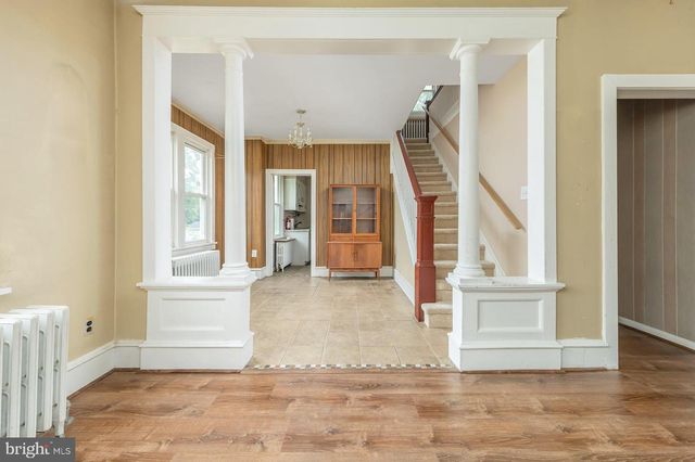 16 MANTUA RD, Mount Royal, NJ 08061