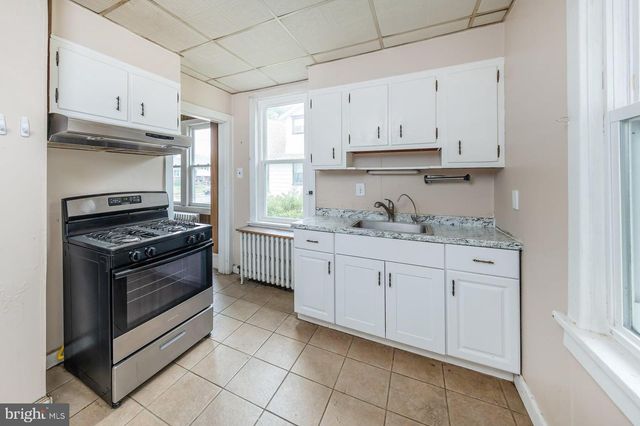 16 MANTUA RD, Mount Royal, NJ 08061