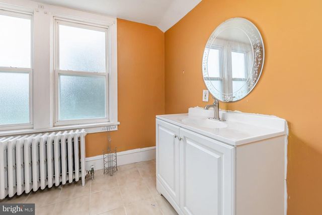 16 MANTUA RD, Mount Royal, NJ 08061