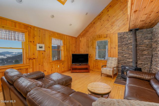 1267 Patterson Hill Road, Hebron, NY 12865