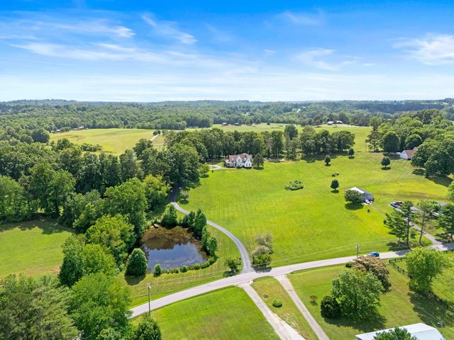 1055 Maple Grove School Road, London, KY 40744