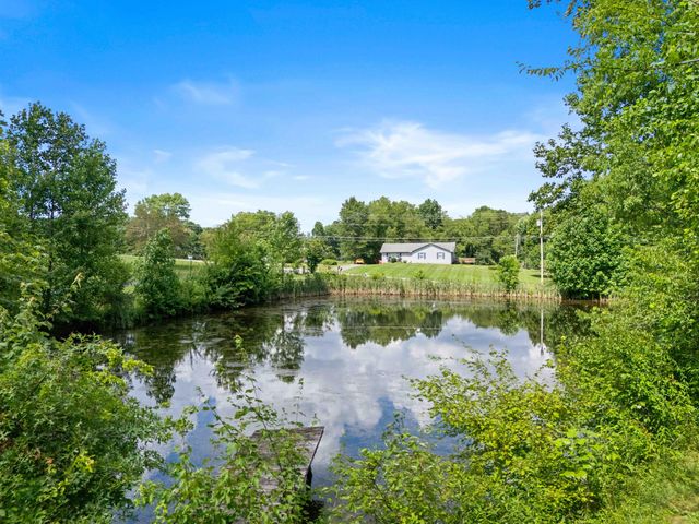 1055 Maple Grove School Road, London, KY 40744