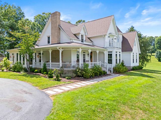 1055 Maple Grove School Road, London, KY 40744