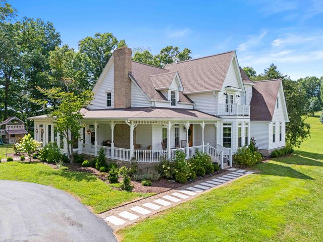 1055 Maple Grove School Road, London, KY 40744