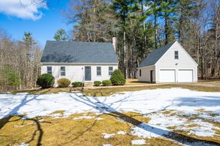 3 Charnock Cir, Rutland, MA 01543