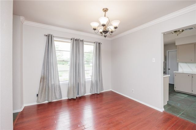 6993 Lake View Dr, Corpus Christi, TX 78412