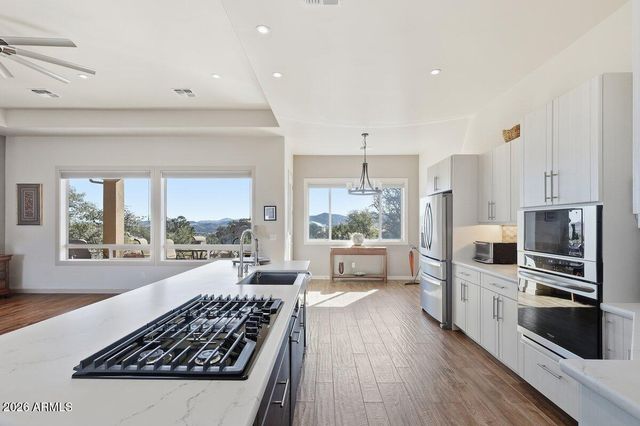 1355 ROCKWOOD Drive, Prescott, AZ 86305