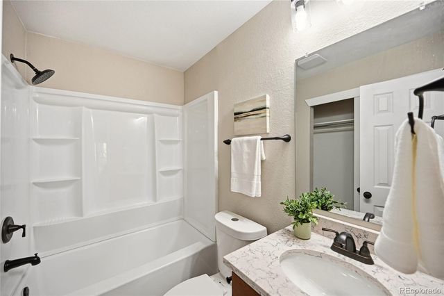 2888 S Ursula Street, Aurora, CO 80014