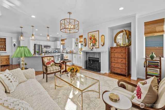 8236 NE Vashon Drive, Lacey, WA 98516