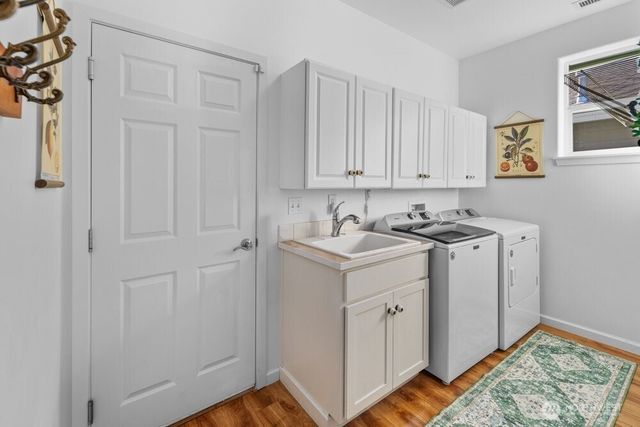 8236 NE Vashon Drive, Lacey, WA 98516