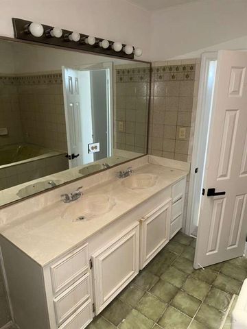 228 Alamo Street, Sullivan City, TX 78595