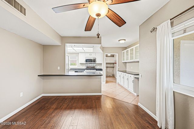 1939 S San Vincent Drive, Green Valley, AZ 85614