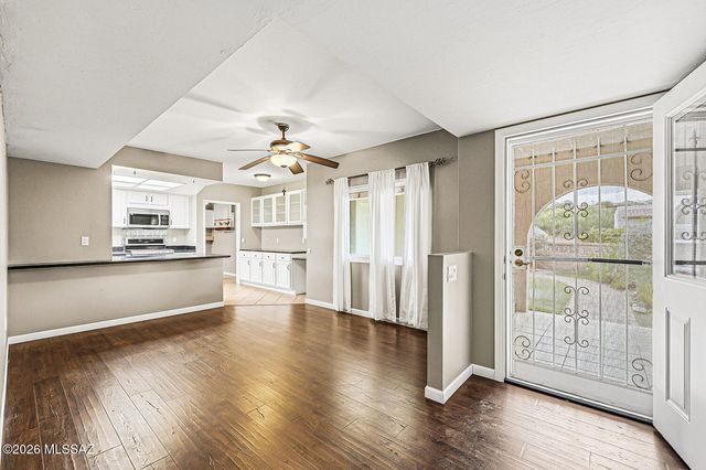 1939 S San Vincent Drive, Green Valley, AZ 85614