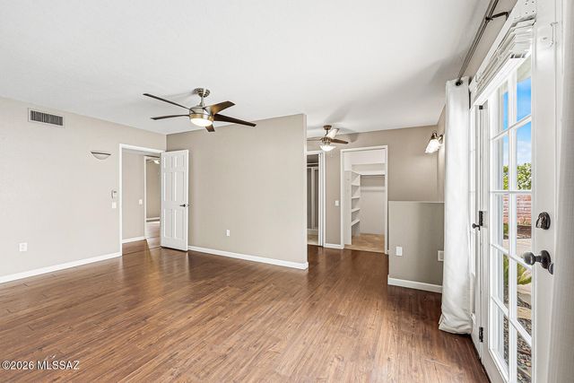 1939 S San Vincent Drive, Green Valley, AZ 85614