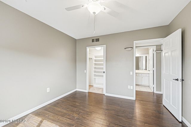 1939 S San Vincent Drive, Green Valley, AZ 85614