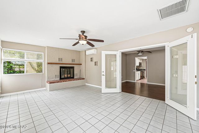 1939 S San Vincent Drive, Green Valley, AZ 85614