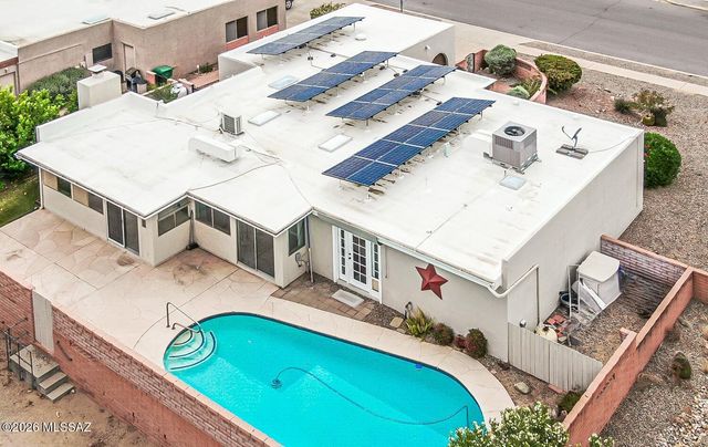 1939 S San Vincent Drive, Green Valley, AZ 85614