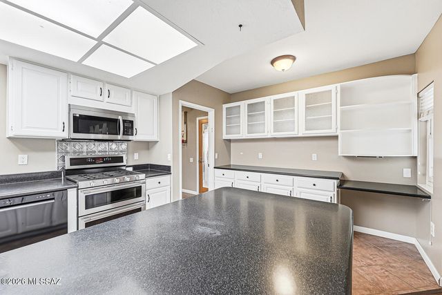 1939 S San Vincent Drive, Green Valley, AZ 85614
