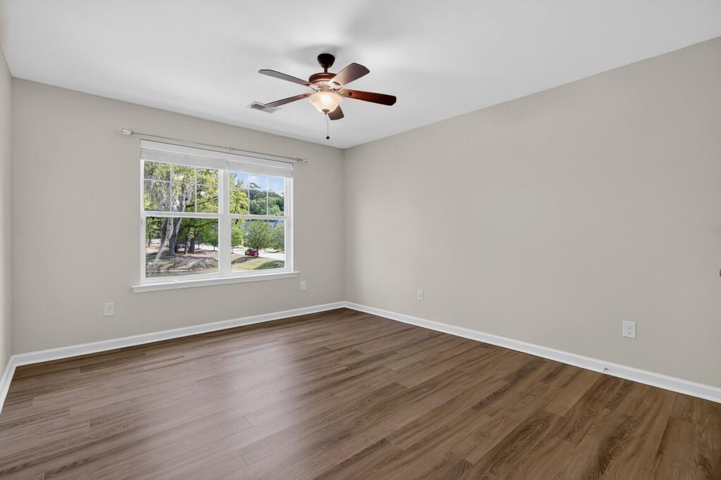 Image 24 of property listing at 3121 Mulan Lane, Charleston, SC 29414