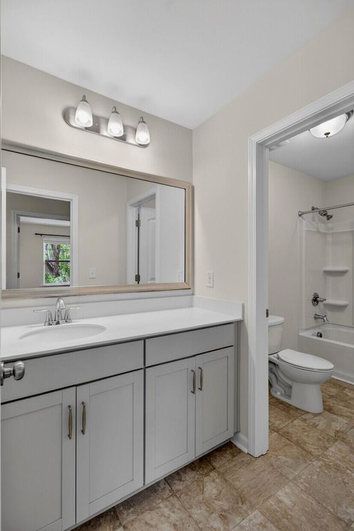 Image 26 of property listing at 3121 Mulan Lane, Charleston, SC 29414