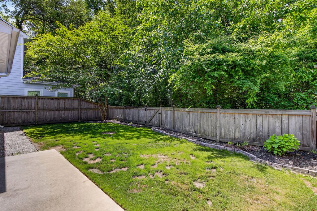 Image 30 of property listing at 3121 Mulan Lane, Charleston, SC 29414