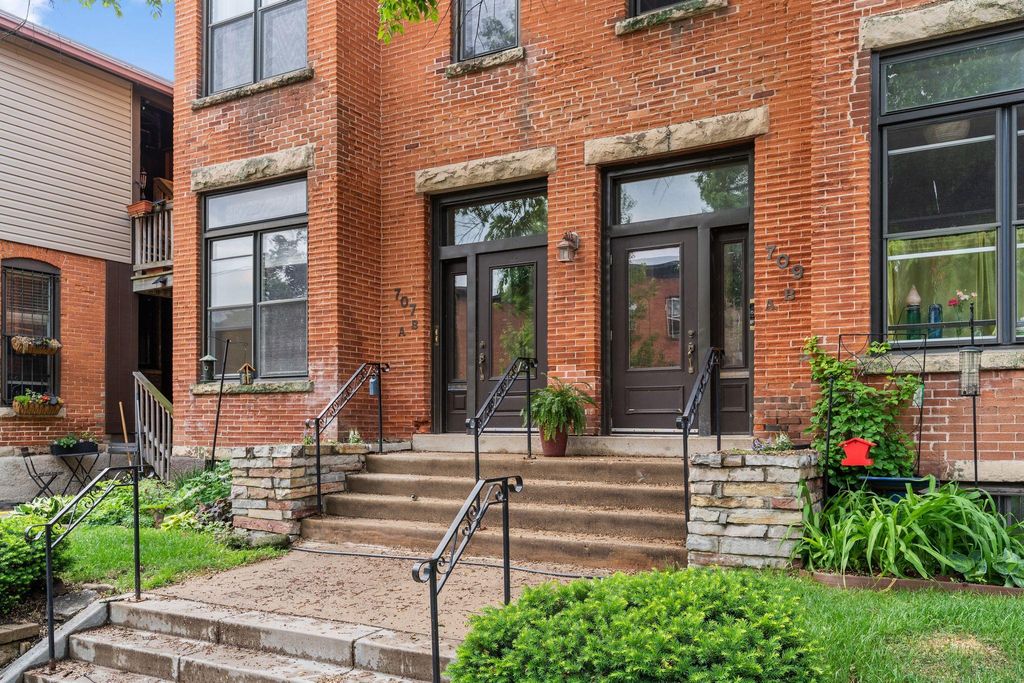 707 W 25th Street 707A, Minneapolis, MN 55405 — photo 2