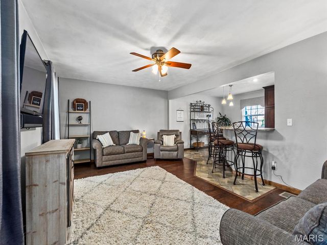 14 Lakeview Drive, Freeburg, IL 62243