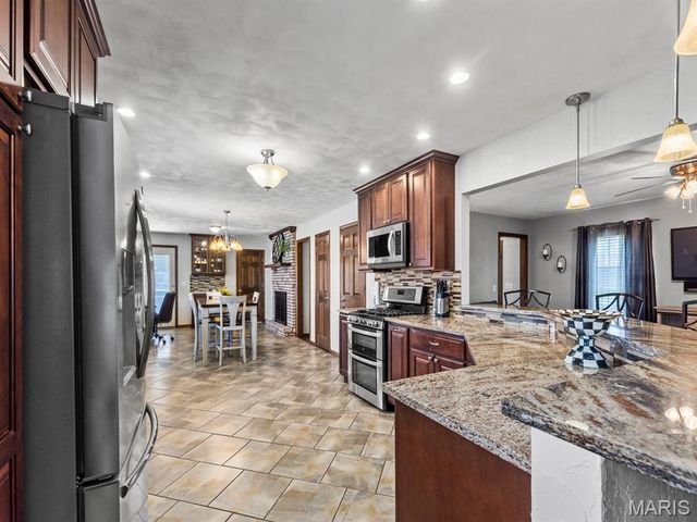 14 Lakeview Drive, Freeburg, IL 62243