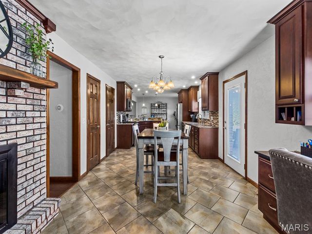 14 Lakeview Drive, Freeburg, IL 62243