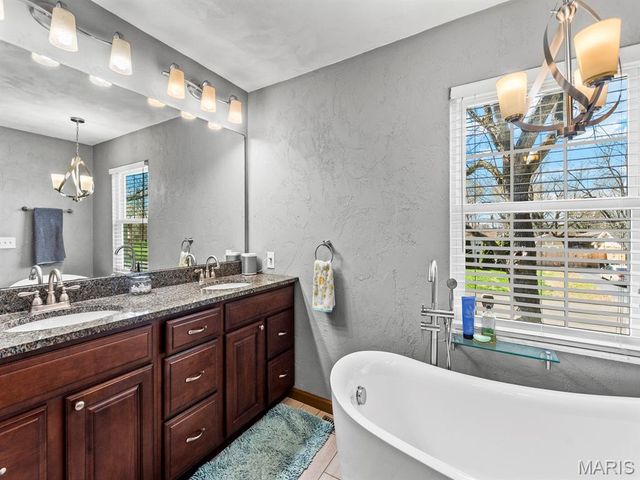 14 Lakeview Drive, Freeburg, IL 62243