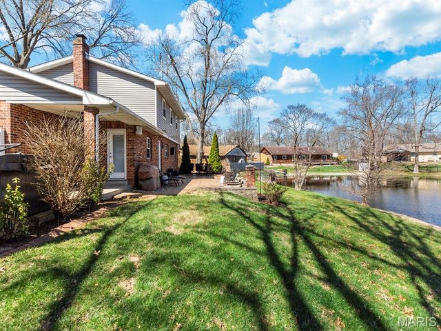 14 Lakeview Drive, Freeburg, IL 62243