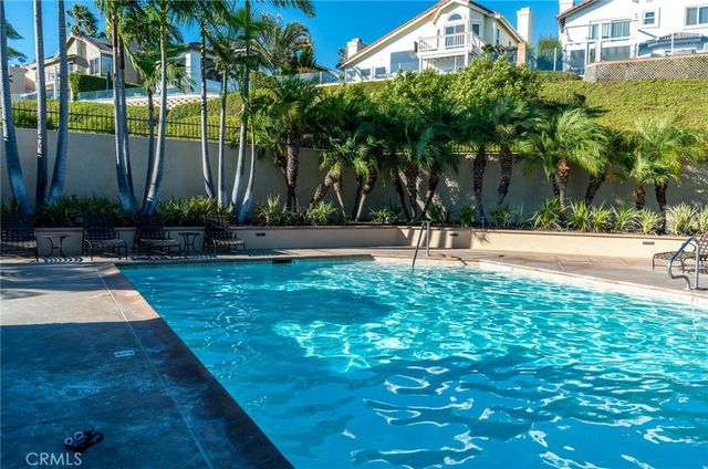 32252 Ridgeway, Laguna Niguel, CA 92677
