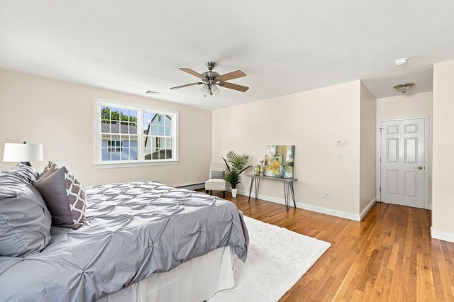 438 Waltham St, Lexington, MA 02421
