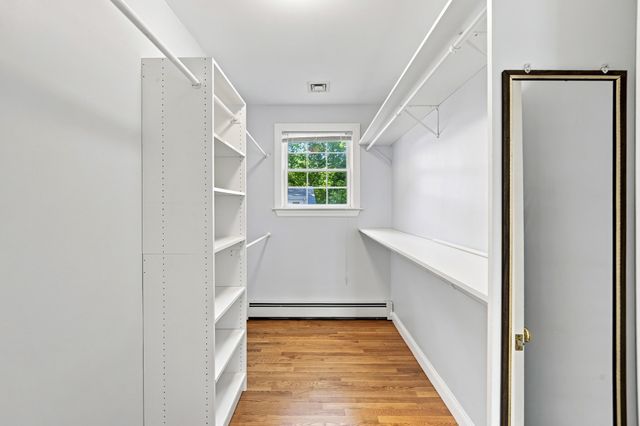 438 Waltham St, Lexington, MA 02421