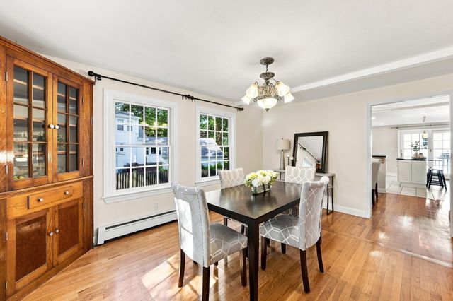 438 Waltham St, Lexington, MA 02421