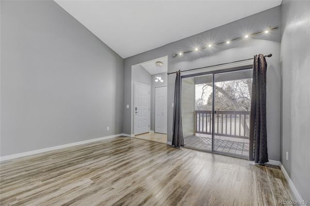 540 S Forest Street 202, Denver, CO 80246