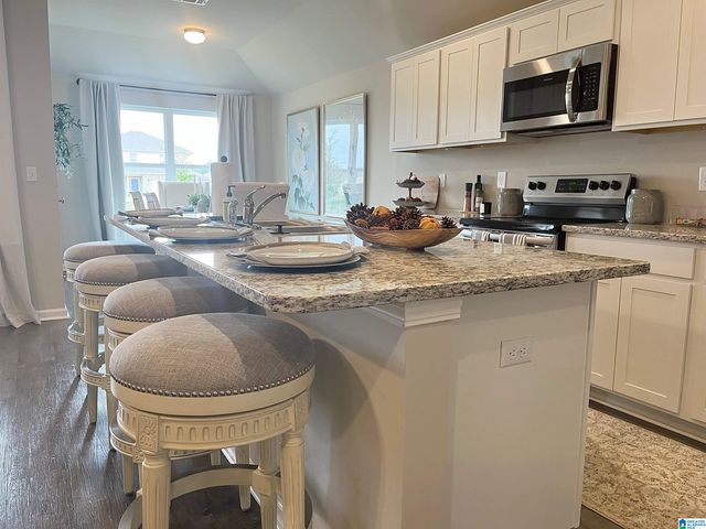 640 KLYNES DRIVE, Calera, AL 35040