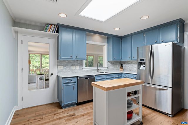 102 WESTMINSTER RD, Charlottesville, VA 22901