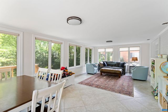 102 WESTMINSTER RD, Charlottesville, VA 22901