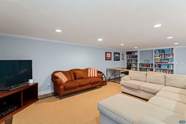 102 WESTMINSTER RD, Charlottesville, VA 22901