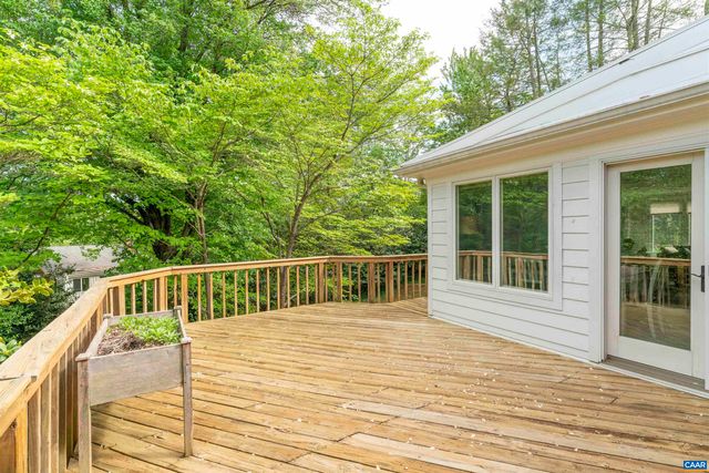 102 WESTMINSTER RD, Charlottesville, VA 22901